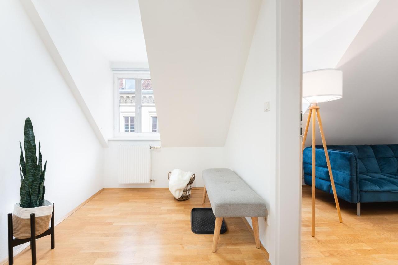 Comfy Downtown Loft - Self Check-In - Centre Of Graz Apartment Ngoại thất bức ảnh