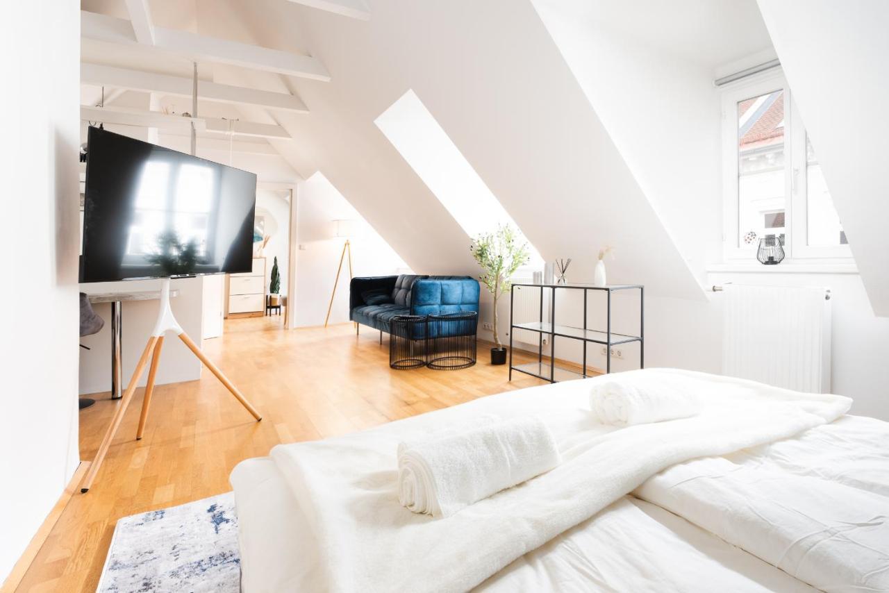 Comfy Downtown Loft - Self Check-In - Centre Of Graz Apartment Ngoại thất bức ảnh